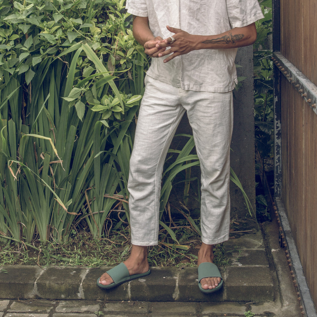 Best Men’s Slippers with Support