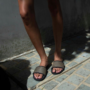 Women's Slides with Handep Dark Batit Weave in Black
